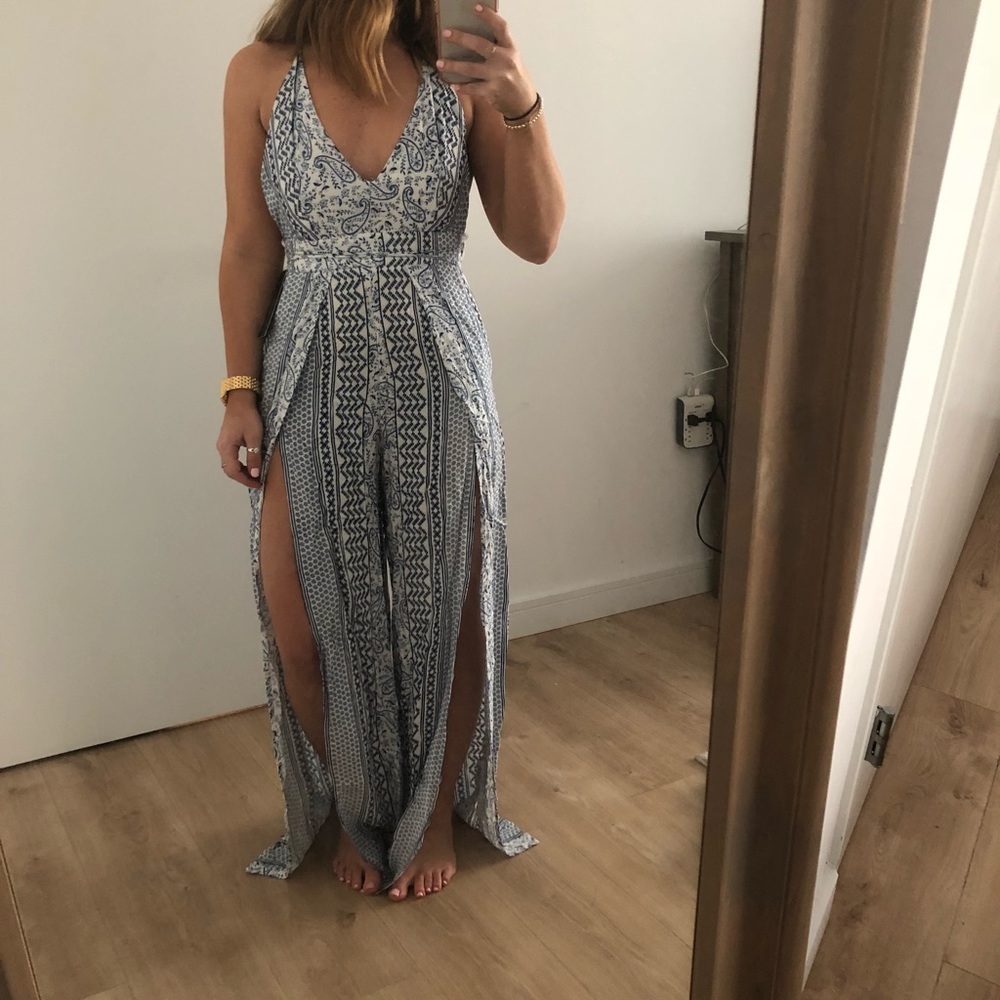 Lulus blue and white wide leg jumpsuit
